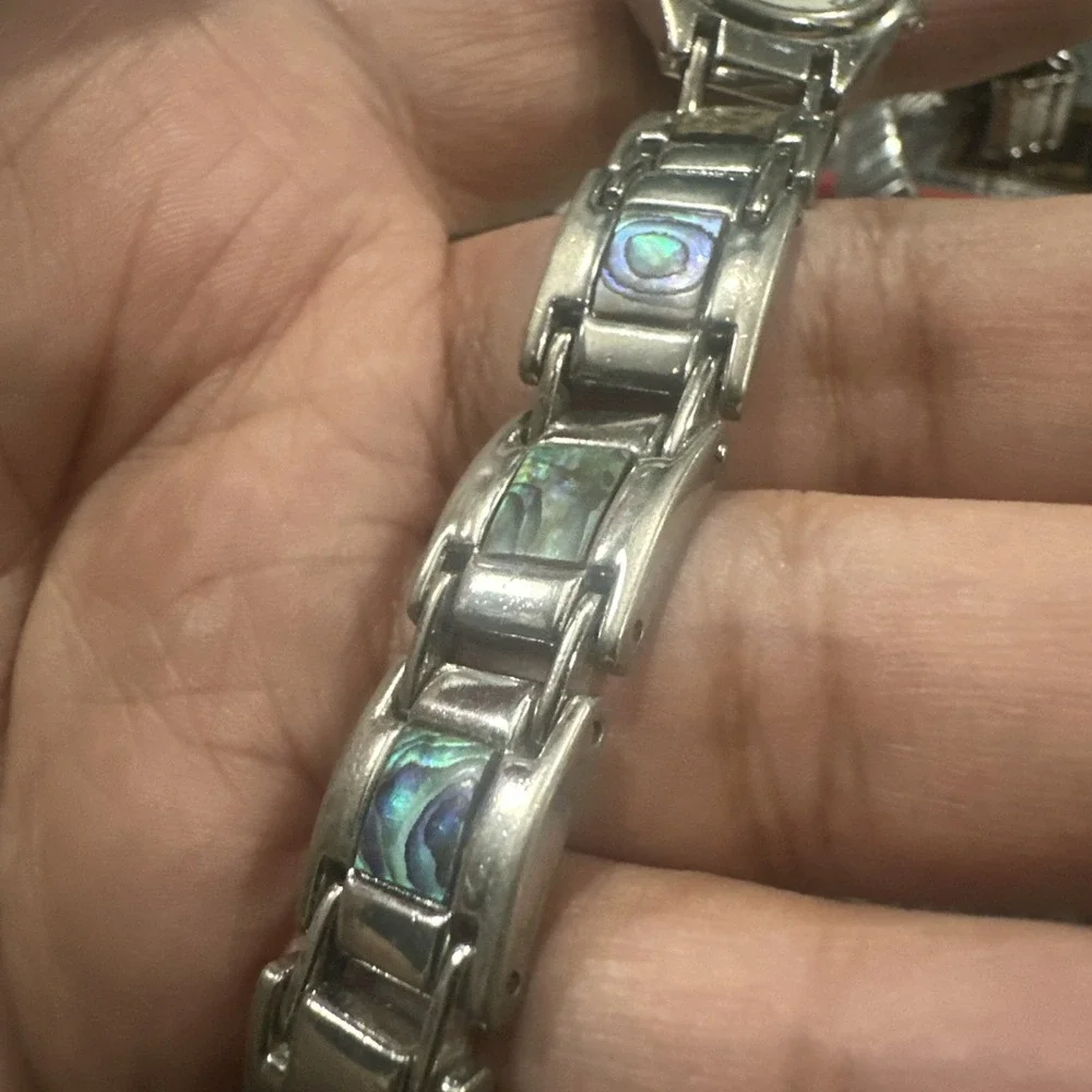 Working Vintage Wrangler Women's Watch Abstract Steel Dainty Band 24mm Fit 6.75